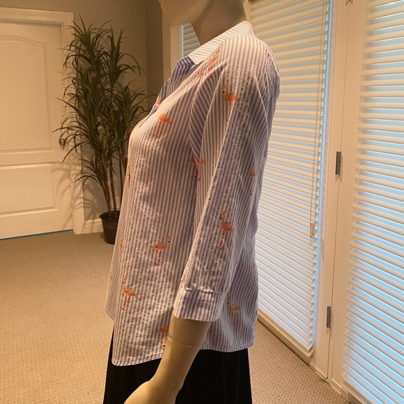 Chico’s Seersucker Blue & White Striped Summer Blouse - Picture 8 of 9